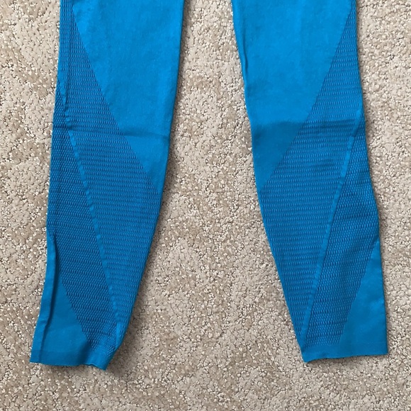 Fabletics Leggings - Picture 3 of 4